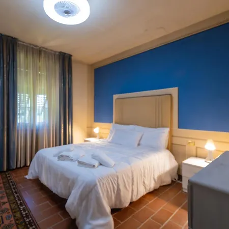 Eighteenth-century Tuscan Tricolle Villa
