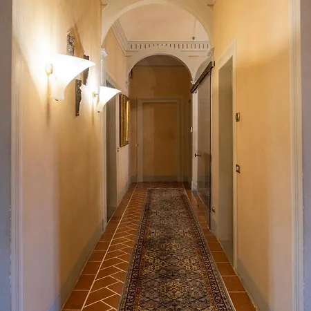 Eighteenth-century Tuscan Tricolle Ponte a Cappiano