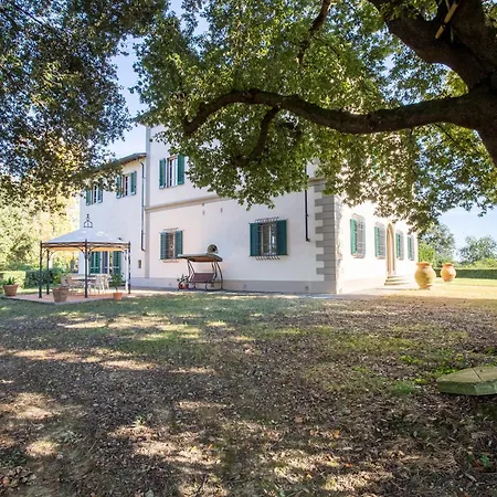 Villa Eighteenth-century Tuscan Tricolle Ponte a Cappiano